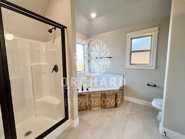 Building Photo - Single Family Home- Well-Sought After Well...