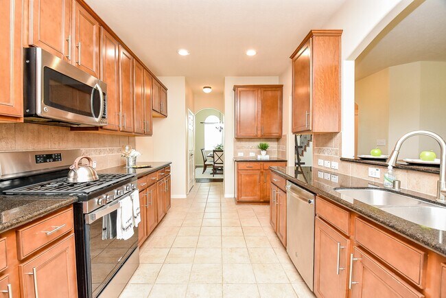 Building Photo - 26302 Sandahl Ct