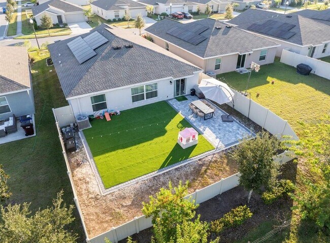 Building Photo - 5391 Preserve Blvd