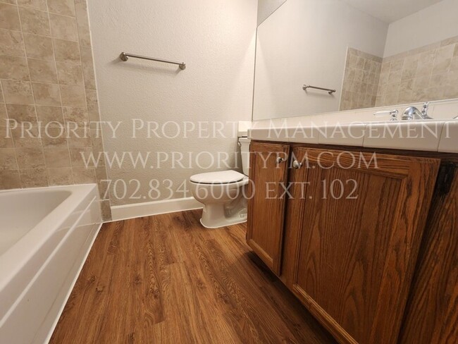 Building Photo - NEW! COMPLETELY REMODELED!  THIS GORGEOUS ...