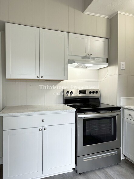 Building Photo - 3518 Japonica Rd N