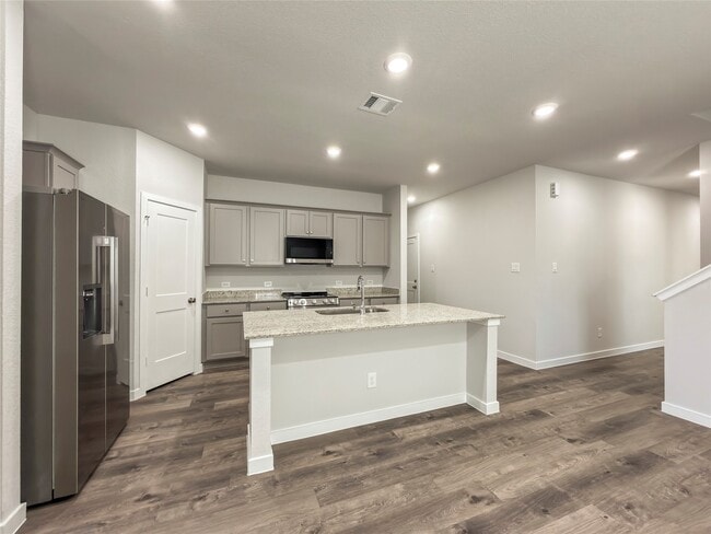 Building Photo - 436 Shoreview Dr