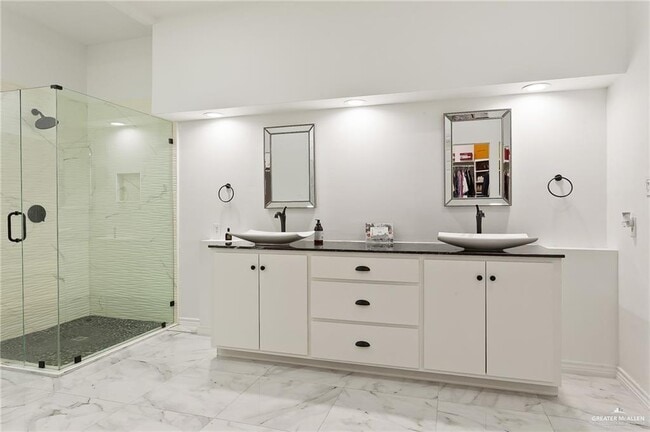 Building Photo - 23 N 2nd St