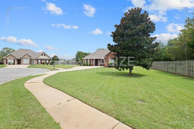Building Photo - 11070 Courtland Ct