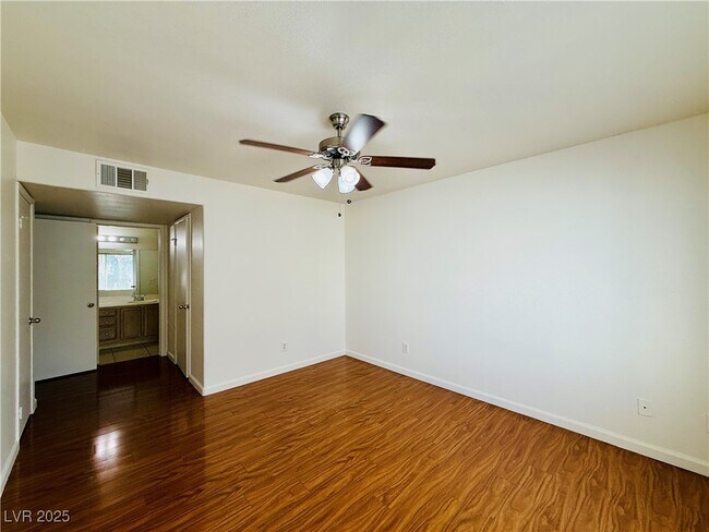 Building Photo - 3058 Casey Dr