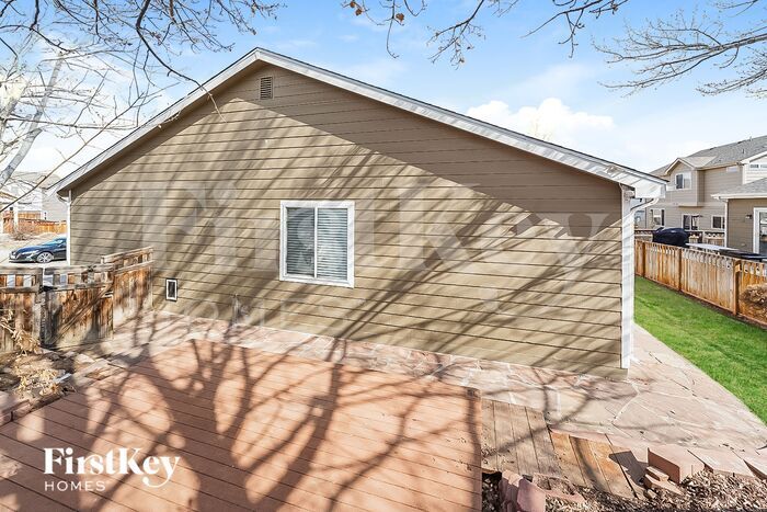 Building Photo - 5173 Pelican St