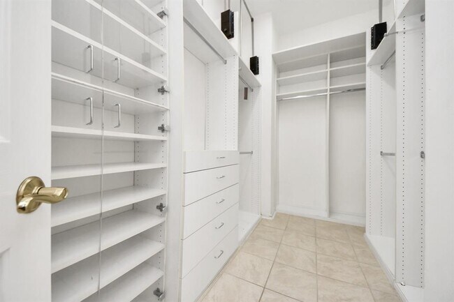 Building Photo - 1542 Orchard Park Dr