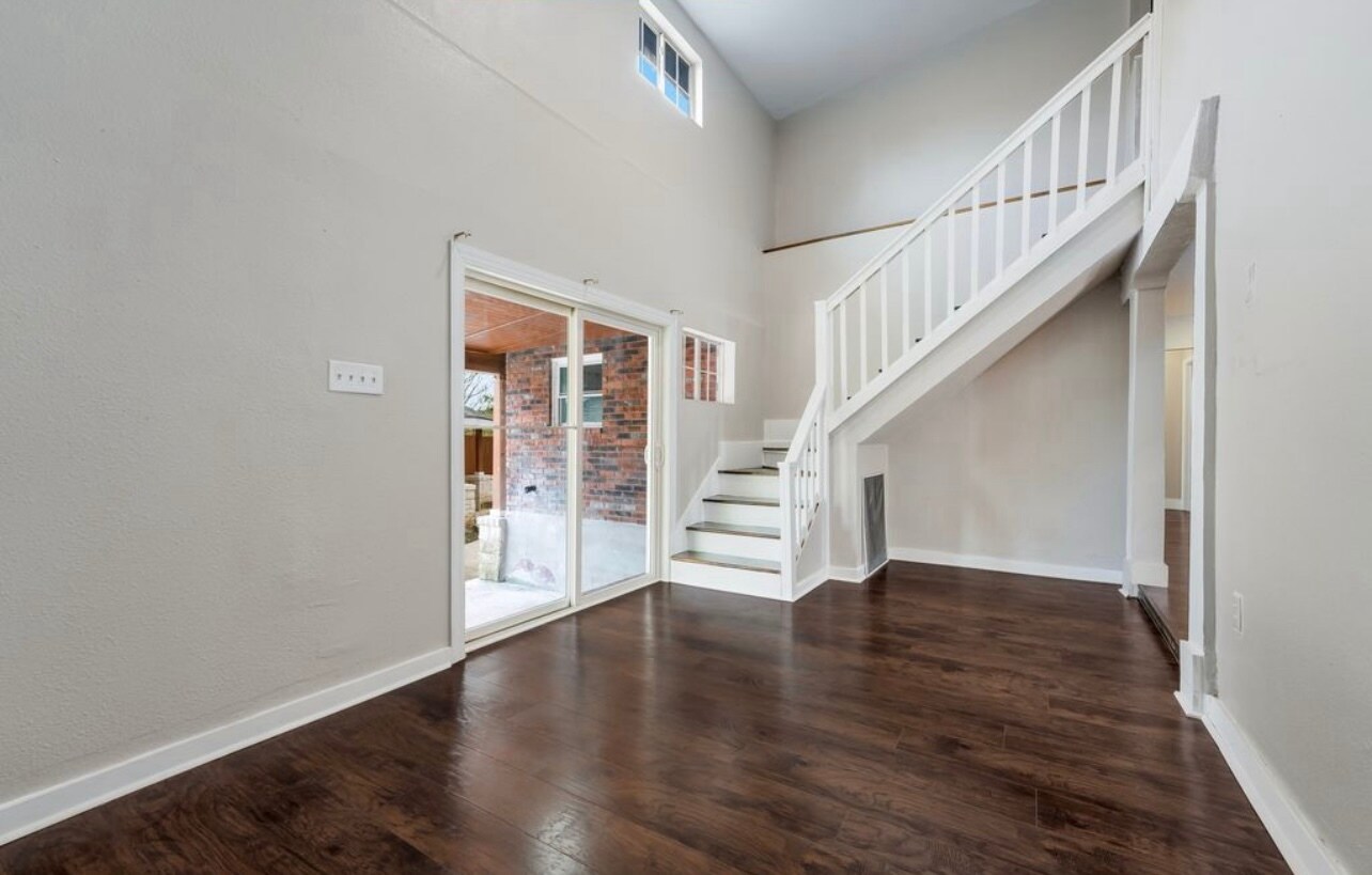 Building Photo - 5723 Bogart Dr