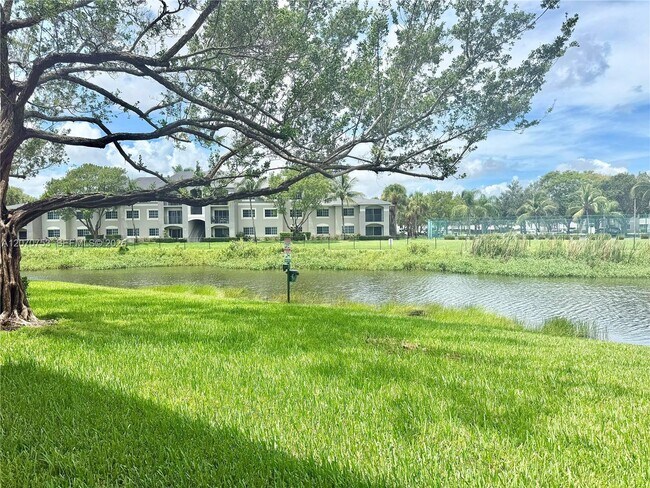 Building Photo - 4171 San Marino Blvd