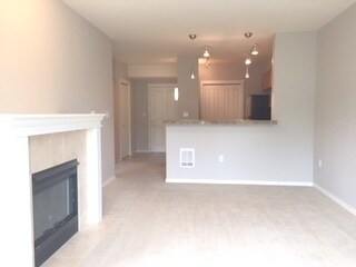 Building Photo - Beautiful Blakeley Commons Condo by Univer...