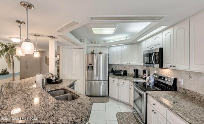 Building Photo - 811 Del Rio Way