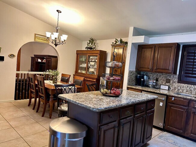 Building Photo - 1220 St John Loop