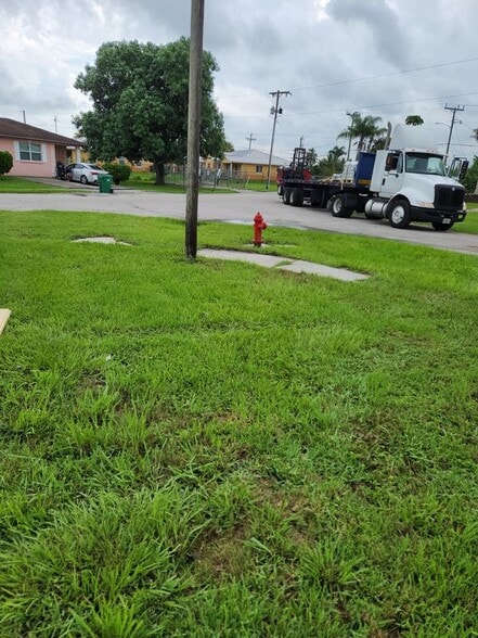 Building Photo - 15830 E Bunche Park Dr