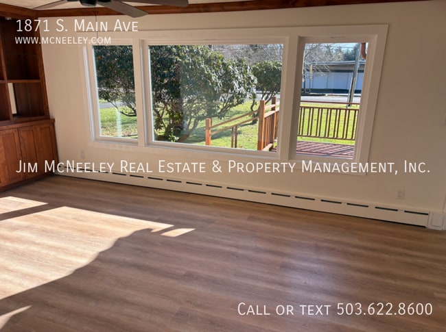 Building Photo - 1871 S Main Ave