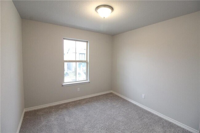 Building Photo - 1732 Yaupon Grove Ln