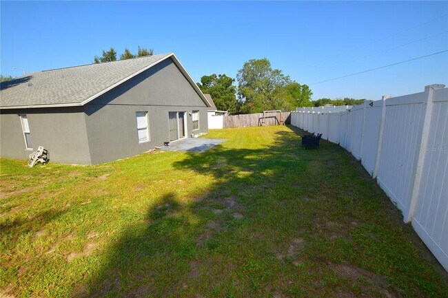 Building Photo - 500 Lake Charles Dr