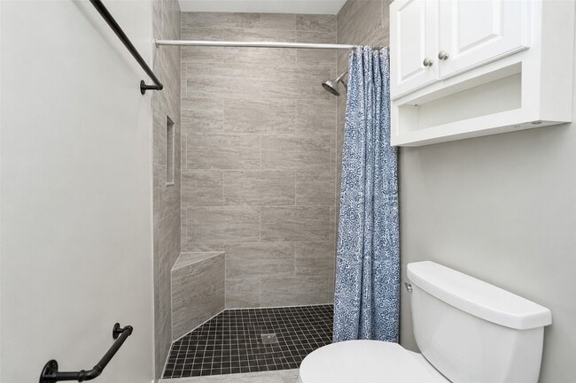 Building Photo - 9531 Weatherwood Dr