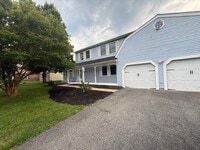 Building Photo - 2788 Pinewood Dr