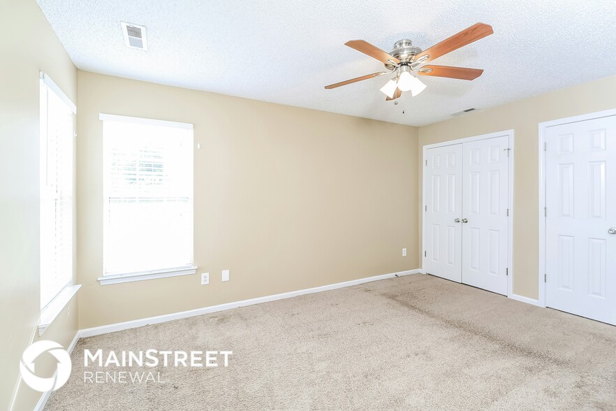 Building Photo - 5907 Bridgeway Dr