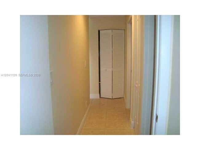 Building Photo - 286 Bridgeton Way
