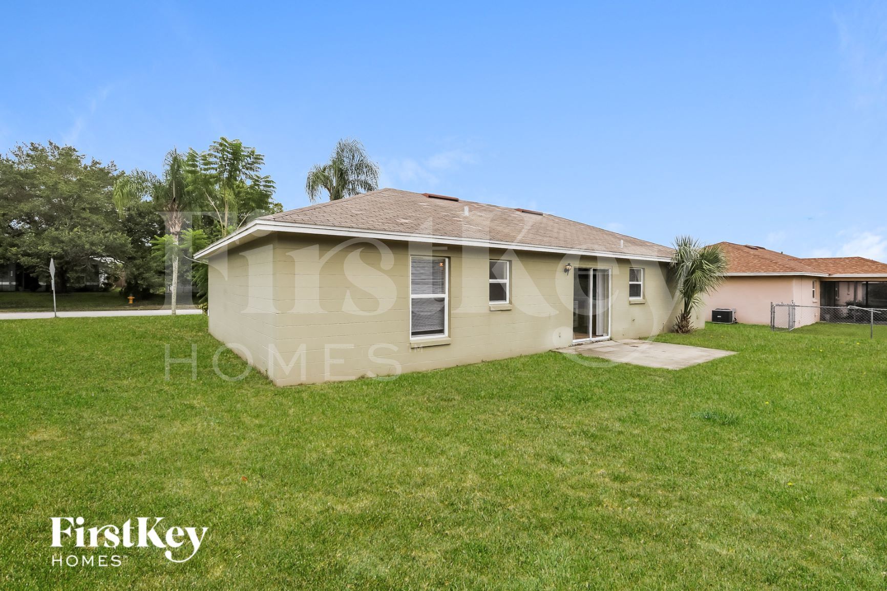 Building Photo - 708 17th St NE