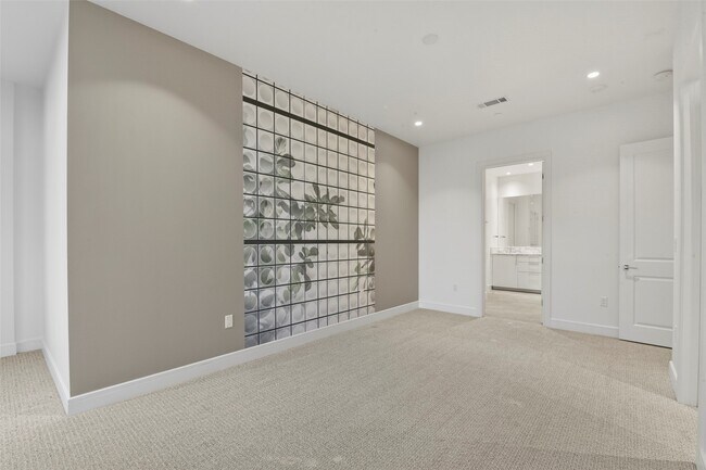 Building Photo - 4521 San Felipe St