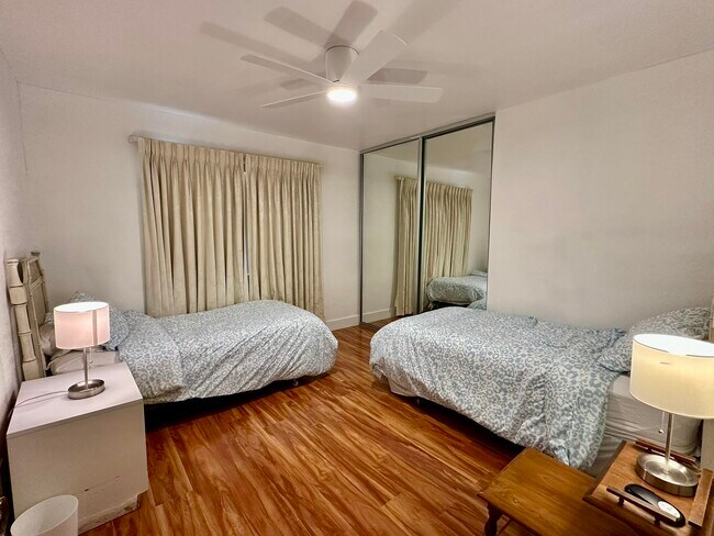 Building Photo - 316 Sierra Madre S