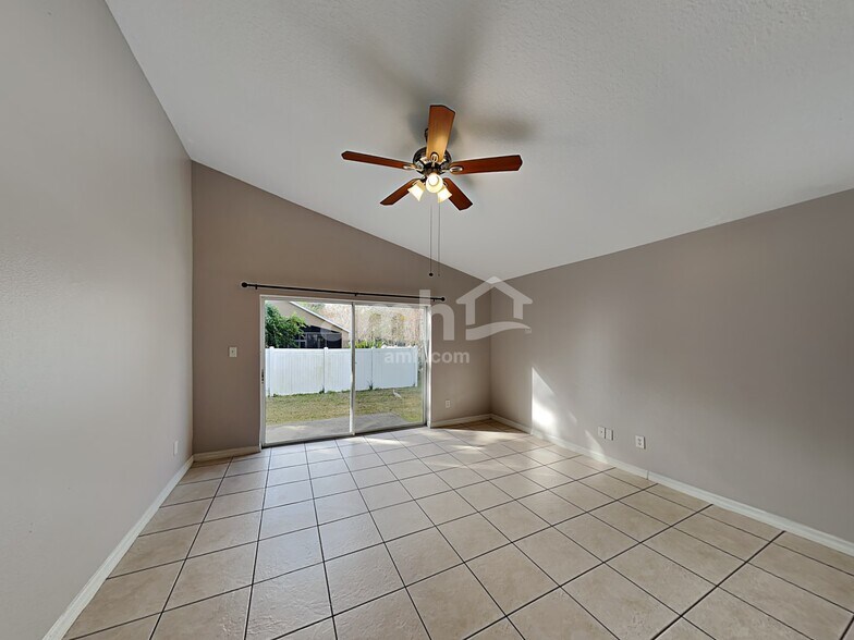 Building Photo - 627 Maya Susan Loop