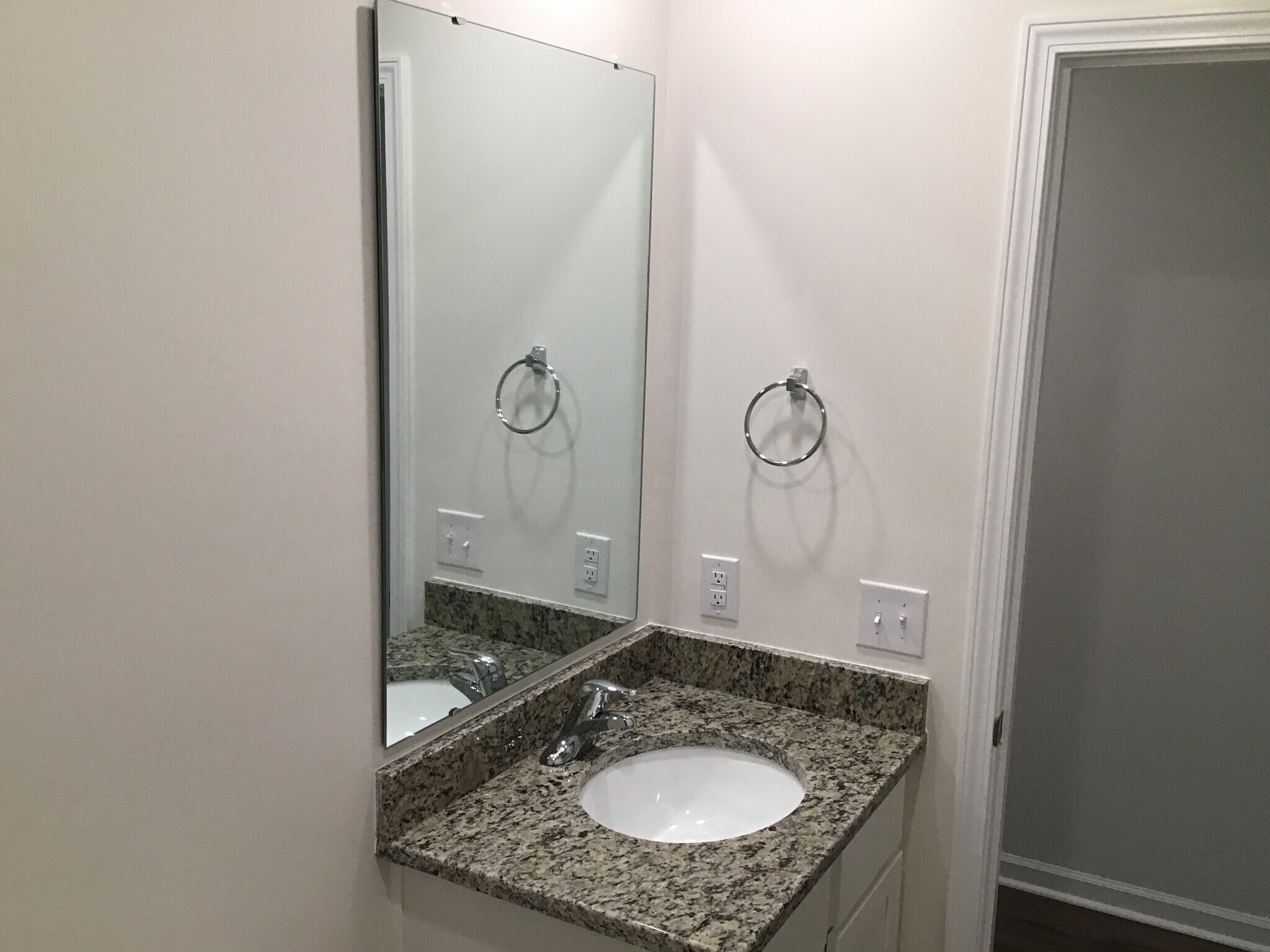 Building Photo - 1220 Dogwood Neck Dr