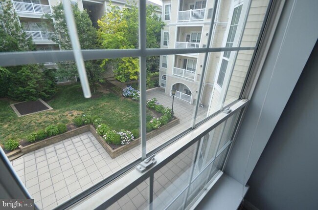 Building Photo - 4551 Strutfield Ln