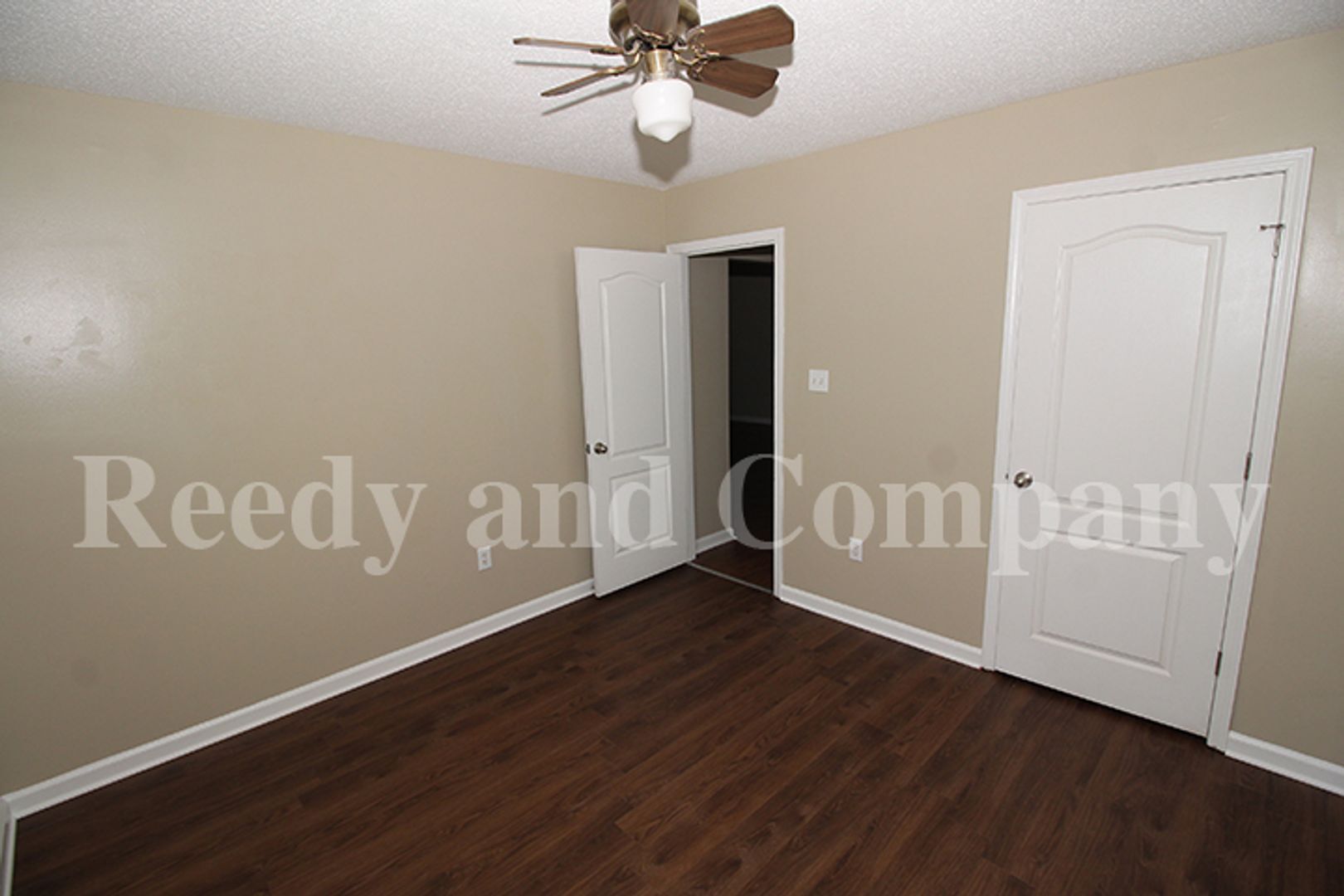 Building Photo - 6077 Wills Way Cir S