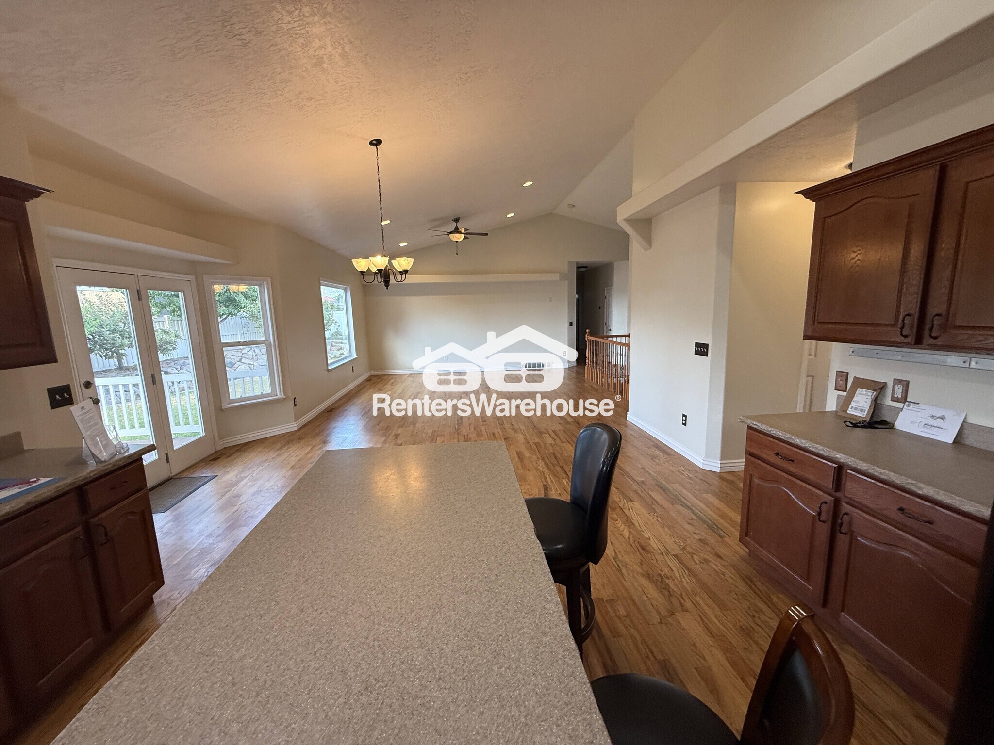 Building Photo - 1156 W 25 S