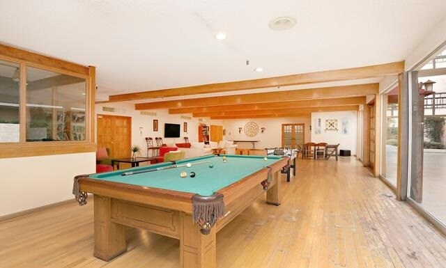 Building Photo - 1127 E Del Mar Blvd