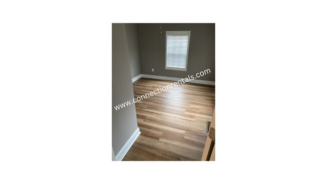 Building Photo - 138 Maresca Dr NE
