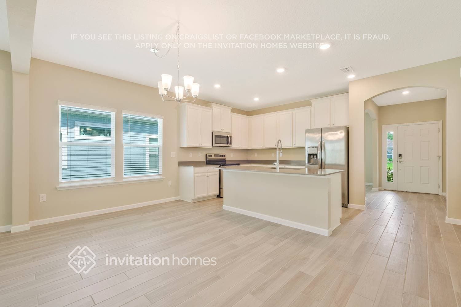 Building Photo - 423 Stone Arbor Ln