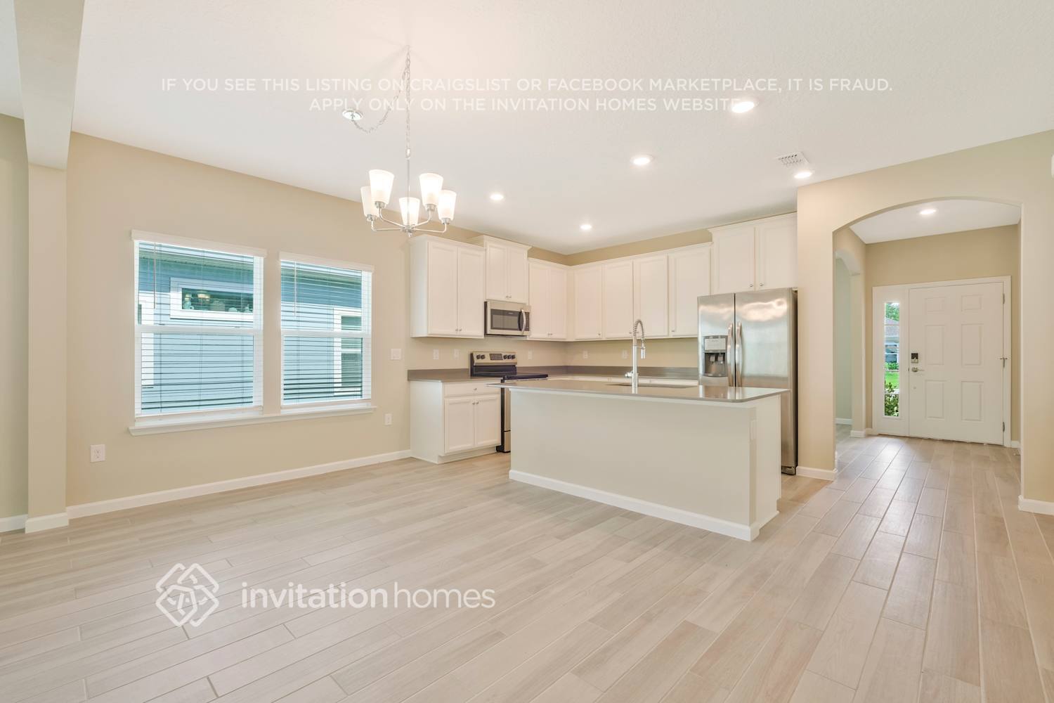 Building Photo - 423 Stone Arbor Ln