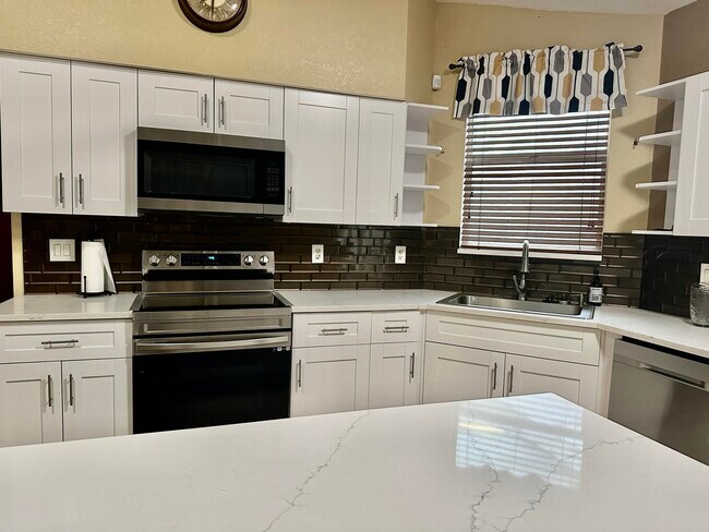 Building Photo - 13638 88th Pl N