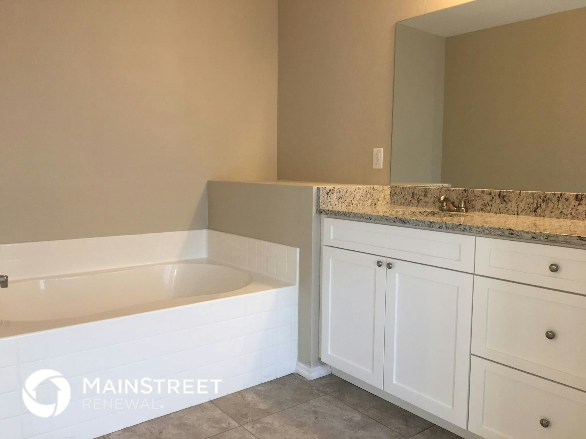 Building Photo - 622 SW 11th Ave