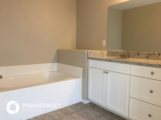 Building Photo - 622 SW 11th Ave