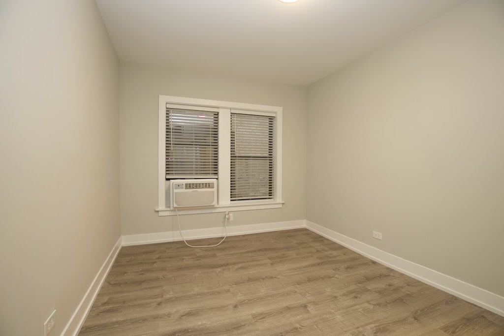 Building Photo - 716 W Brompton