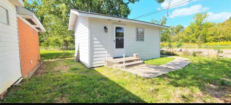 Building Photo - 7949 Blue St