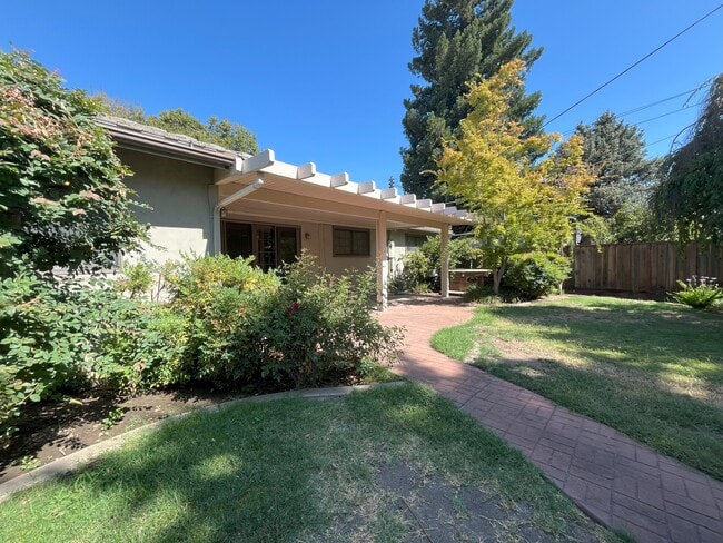Building Photo - 4781 Rex Ct