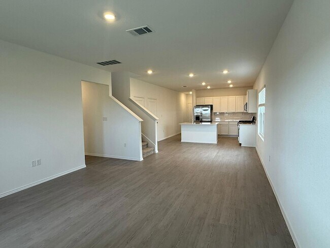 Building Photo - 109 Imola St