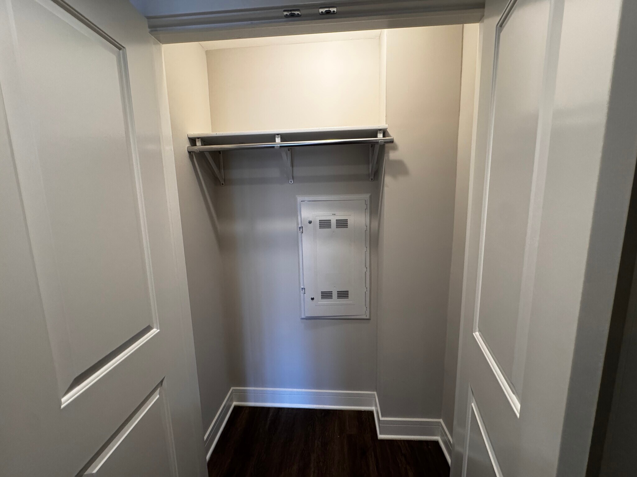 Building Photo - 3845 N Broadway St