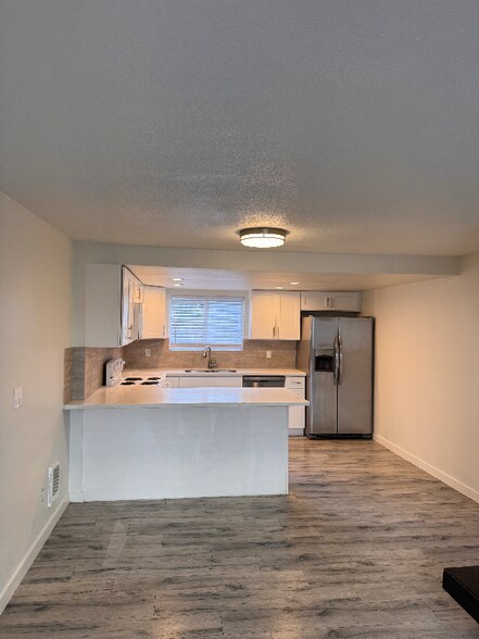 Primary Photo - 13731 32nd Ave NE