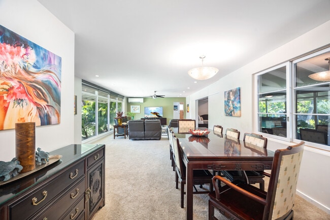 Building Photo - 456 Portlock Rd