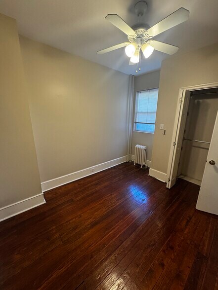 2nd fl middle bedroom - 1518 S 13th St