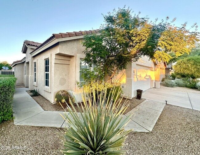 Building Photo - 4256 E Chaparosa Way