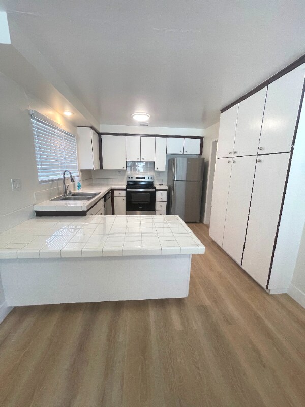 Building Photo - 563 S Fashion Park St