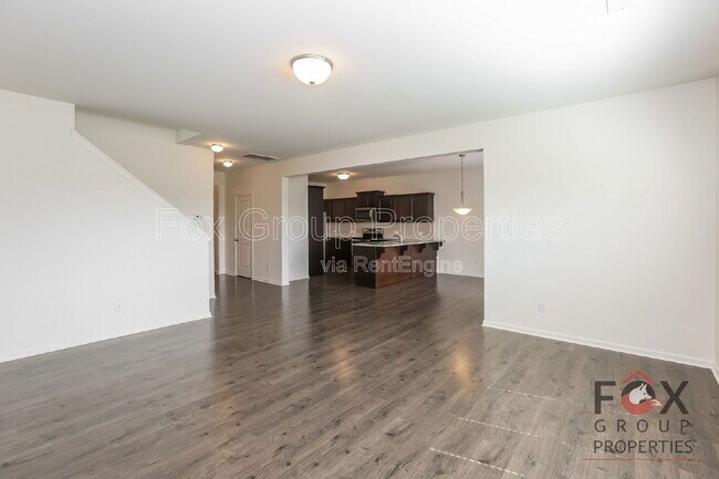 Building Photo - 124 Canada Dr